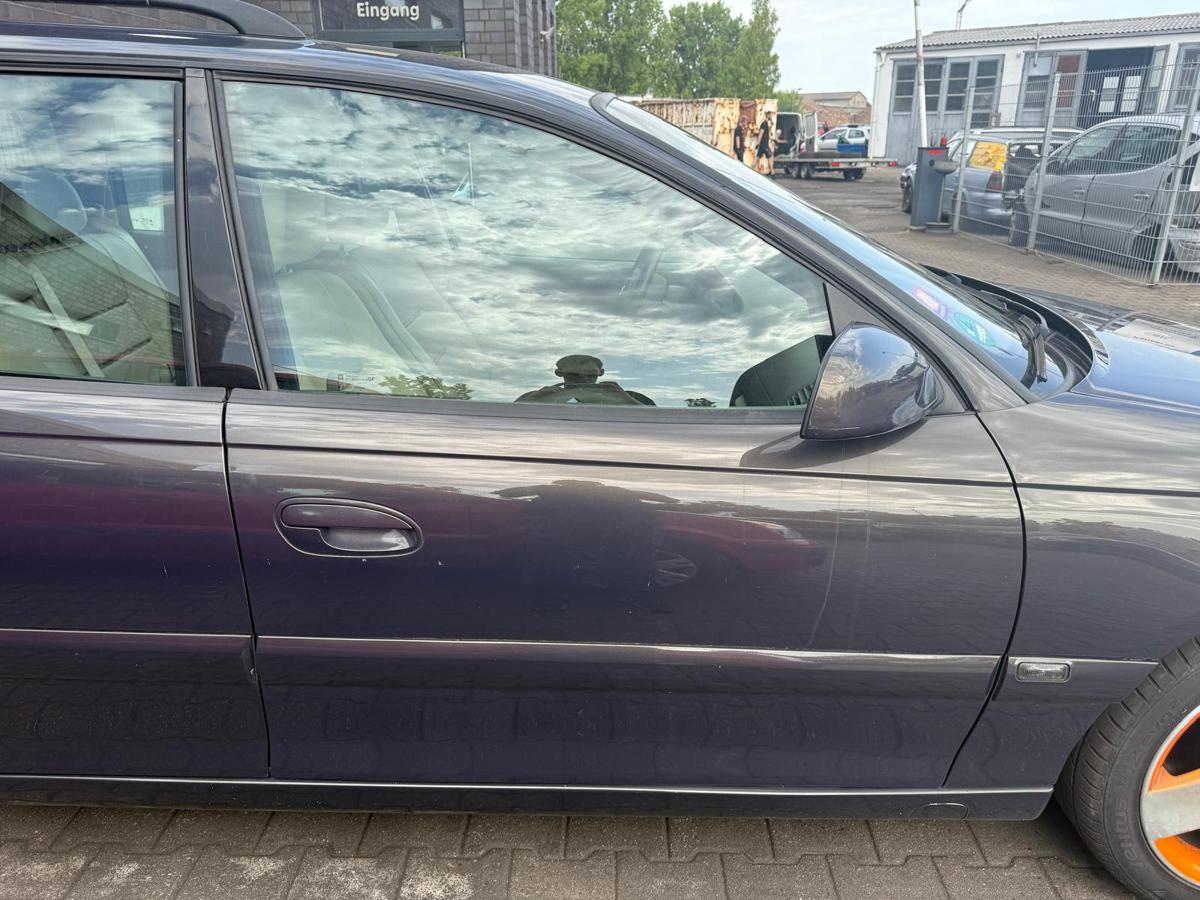 Opel Omega B original Tür vorn rechts Z385 Graphit II Rohbau BJ00